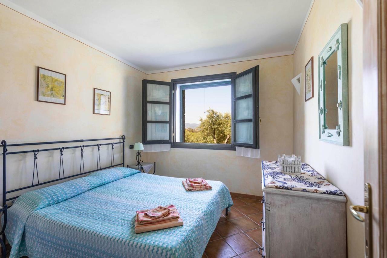Villa Iris With Pool Baia Sardinia Exteriér fotografie