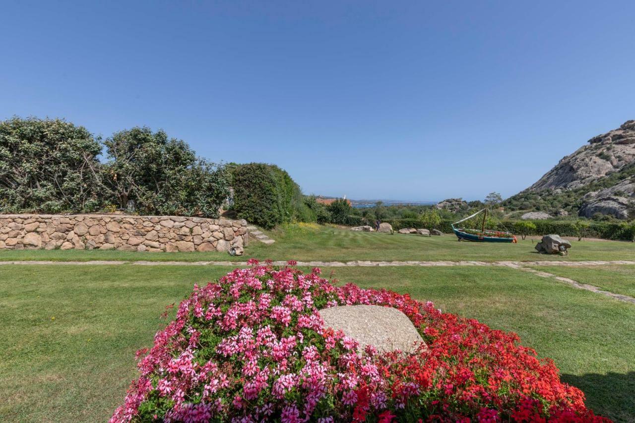 Villa Iris With Pool Baia Sardinia Exteriér fotografie