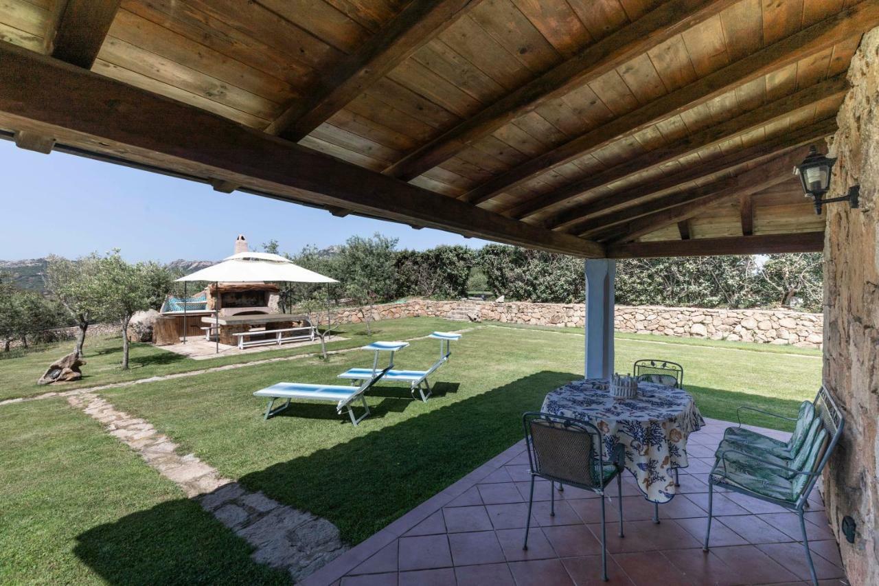 Villa Iris With Pool Baia Sardinia Exteriér fotografie