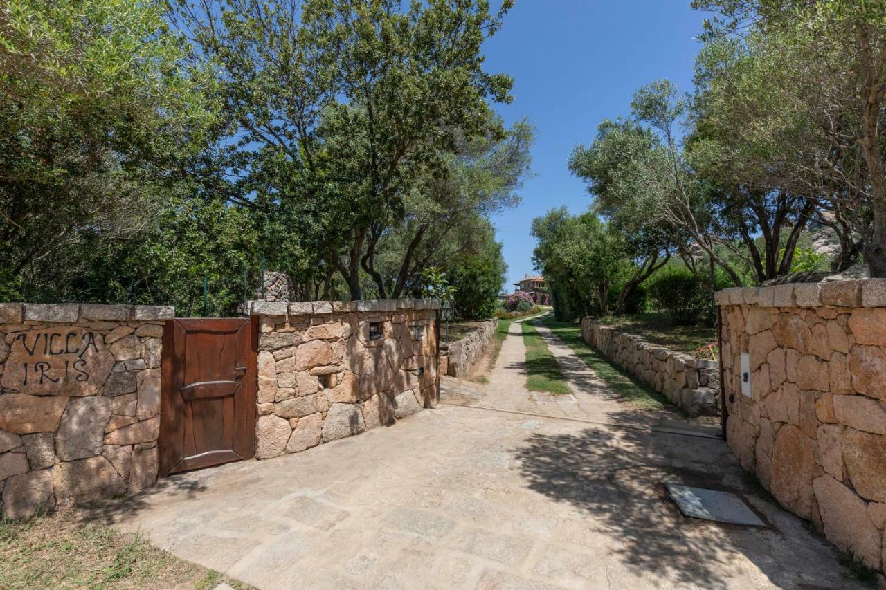 Villa Iris With Pool Baia Sardinia Exteriér fotografie